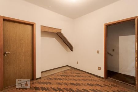 Casa à venda com 458m², 8 quartos e 6 vagasSala 1