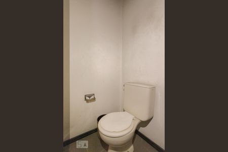 Casa à venda com 458m², 8 quartos e 6 vagasBanheiro