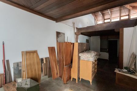 Casa à venda com 458m², 8 quartos e 6 vagasDepósito