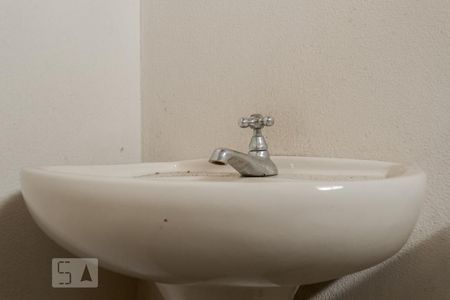 Casa à venda com 458m², 8 quartos e 6 vagasBanheiro da Suíte 2