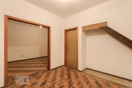 Sala 1 de casa à venda com 8 quartos, 458m² em Auxiliadora, Porto Alegre