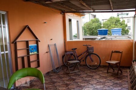 Casa à venda com 120m², 4 quartos e 2 vagasTerraço 