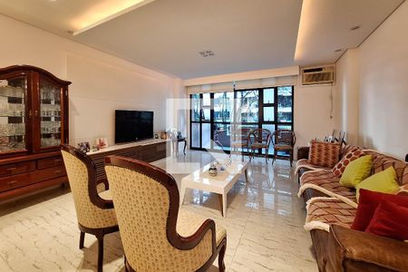 Sala de apartamento à venda com 4 quartos, 278m² em Piratininga, Niterói