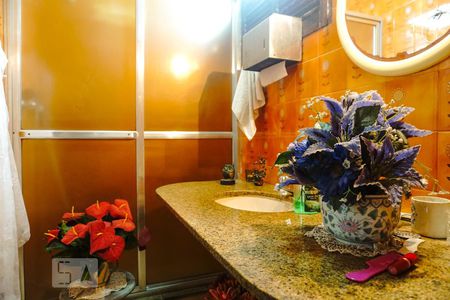 Casa à venda com 600m², 5 quartos e 10 vagasBanheiro da Suíte 1