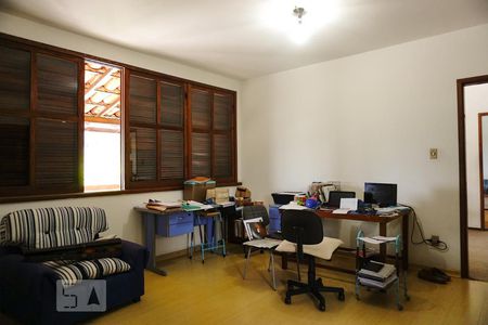 Casa à venda com 600m², 5 quartos e 10 vagasSuíte 4