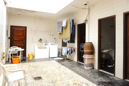 Casa à venda com 600m², 5 quartos e 10 vagasÁrea de Serviço