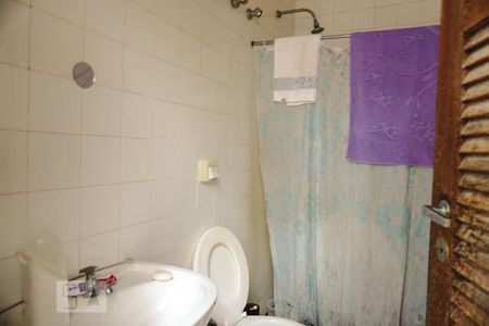 Casa à venda com 600m², 5 quartos e 10 vagasBanheiro de Serviço