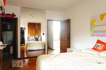 Casa à venda com 600m², 5 quartos e 10 vagasSuíte 2