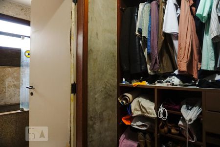 Casa à venda com 600m², 5 quartos e 10 vagasCloset da Suíte3