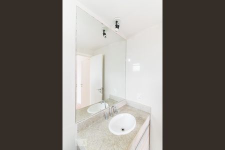 Apartamento à venda com 76m², 2 quartos e 1 vagaBanheiro da Suíte