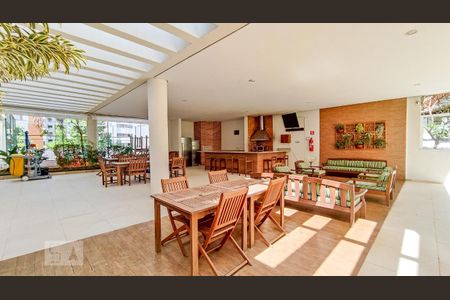 Apartamento à venda com 76m², 2 quartos e 1 vagaChurrasqueira