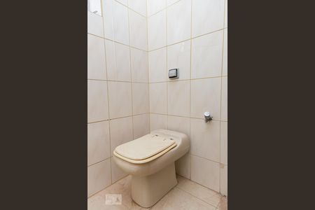 Casa para alugar com 150m², 3 quartos e 5 vagas Casa para alugar com 150m², 3 quartos e 5 vagasBanheiro