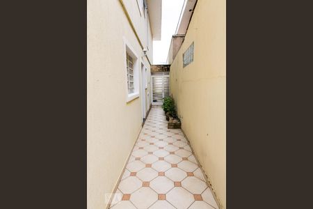 Casa para alugar com 150m², 3 quartos e 5 vagas Casa para alugar com 150m², 3 quartos e 5 vagasCorredor