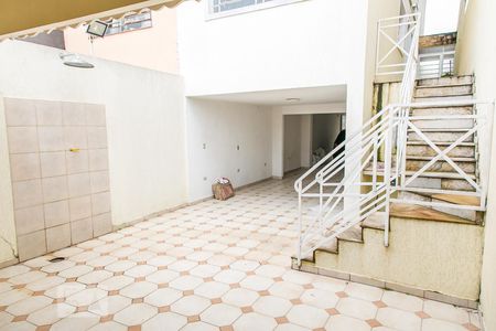 Casa para alugar com 150m², 3 quartos e 5 vagas Casa para alugar com 150m², 3 quartos e 5 vagasQuintal