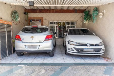 Casa à venda com 140m², 4 quartos e 2 vagasGaragem