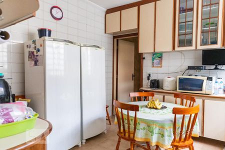 Casa à venda com 140m², 4 quartos e 2 vagasCozinha