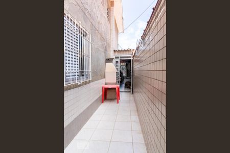 Casa à venda com 140m², 4 quartos e 2 vagasCorredor
