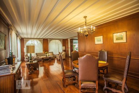 Apartamento à venda com 69m², 2 quartos e sem vagaÁrea comum - Salão de festas