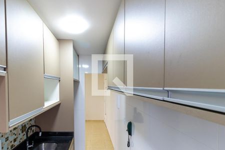 Apartamento à venda com 48m², 2 quartos e 1 vagaCozinha - Armários