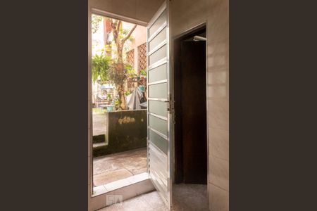 Casa à venda com 178m², 2 quartos e 2 vagas Casa à venda com 178m², 2 quartos e 2 vagasÁrea de Serviço