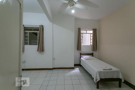 Quarto e Sala de Apartamento com 1 quarto, 30m² Centro