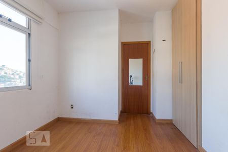 Apartamento à venda com 2 quartos, 87m² em Grajaú, Belo Horizonte