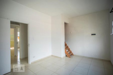 Sala de casa à venda com 2 quartos, 64m² em Vila Babilonia, São Paulo