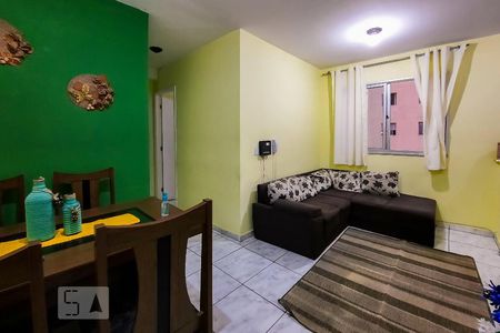 Sala de Apartamento com 2 quartos, 44m² Vila Nogueira