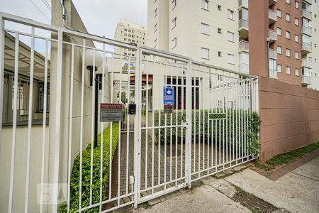 Apartamento para alugar com 65m², 2 quartos e 1 vagaFachada