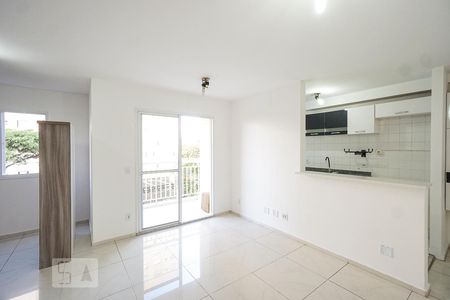 Sala de apartamento para alugar com 2 quartos, 65m² em Vila Piratininga, São Paulo