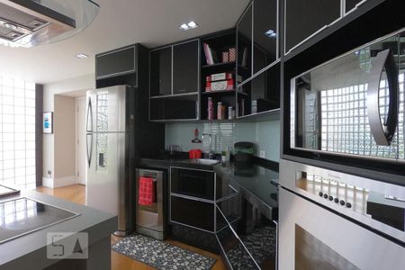 Apartamento à venda com 145m², 1 quarto e 2 vagasCozinha