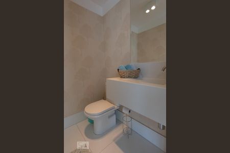 Apartamento à venda com 145m², 1 quarto e 2 vagasLavabo