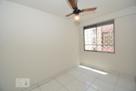 Quarto 1 de apartamento para alugar com 2 quartos, 50m² em Irajá, Rio de Janeiro