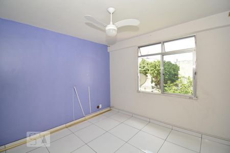 Sala de apartamento para alugar com 2 quartos, 50m² em Irajá, Rio de Janeiro