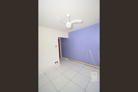 Sala de apartamento para alugar com 2 quartos, 50m² em Irajá, Rio de Janeiro