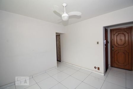 Sala de apartamento para alugar com 2 quartos, 50m² em Irajá, Rio de Janeiro
