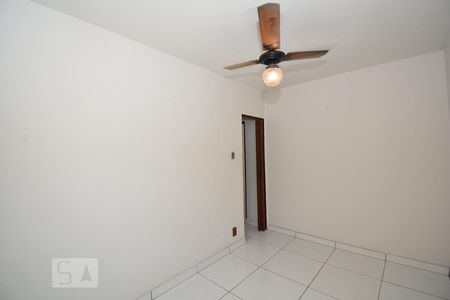 Quarto 1 de apartamento para alugar com 2 quartos, 50m² em Irajá, Rio de Janeiro