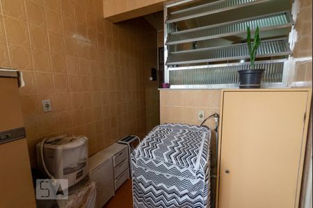 Apartamento à venda com 162m², 4 quartos e 1 vagaÁrea de Serviço