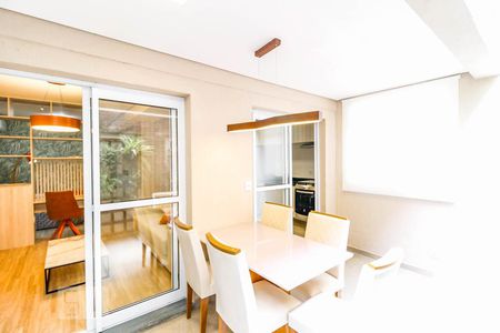 Apartamento para alugar com 58m², 1 quarto e 2 vagasVaranda