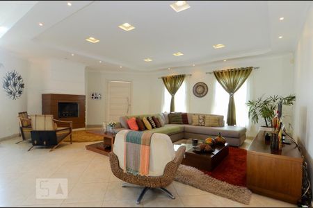 Sala de casa à venda com 4 quartos, 310m² em Vila Rosália, Guarulhos