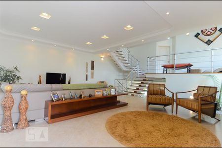 Sala de casa à venda com 4 quartos, 310m² em Vila Rosália, Guarulhos