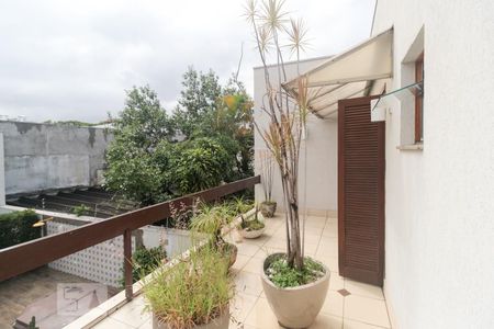 Casa à venda com 250m², 3 quartos e 3 vagasVaranda do quarto 1