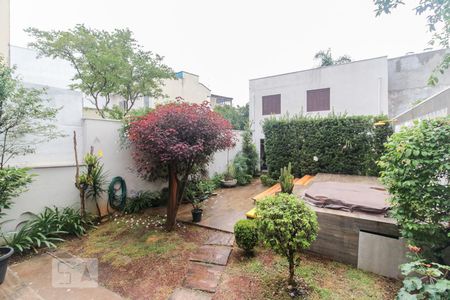 Casa à venda com 250m², 3 quartos e 3 vagasQuintal