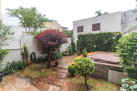 Casa à venda com 250m², 3 quartos e 3 vagasQuintal