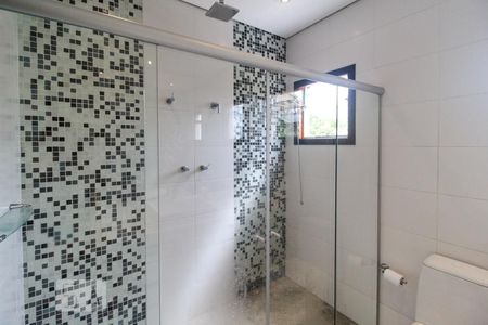 Casa à venda com 250m², 3 quartos e 3 vagasBanheiro do quarto 1