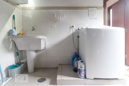 Casa à venda com 250m², 3 quartos e 3 vagasÁrea de serviço