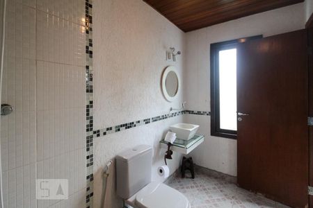 Casa à venda com 250m², 3 quartos e 3 vagasBanheiro da edícula