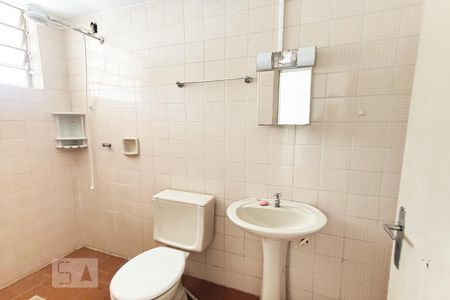 Banheiro de kitnet/studio para alugar com 1 quarto, 35m² em Boa Vista, Novo Hamburgo