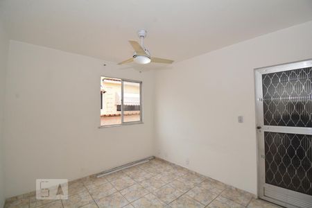 Sala de apartamento para alugar com 2 quartos, 75m² em Campinho, Rio de Janeiro