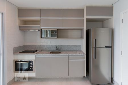 Sala/Cozinha de apartamento para alugar com 1 quarto, 40m² em Cidade Monções, São Paulo